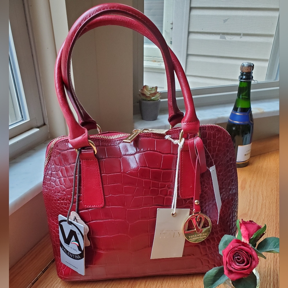 Gorgeous croc style red leather purse